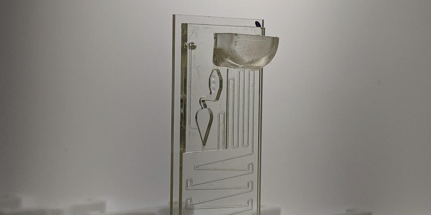 This point-of-care device uses the physics of fluids to draw a few drops of blood and biomedical lubricant through its components to test for COVID-19 antibodies and biomarkers without the need of any electricity.