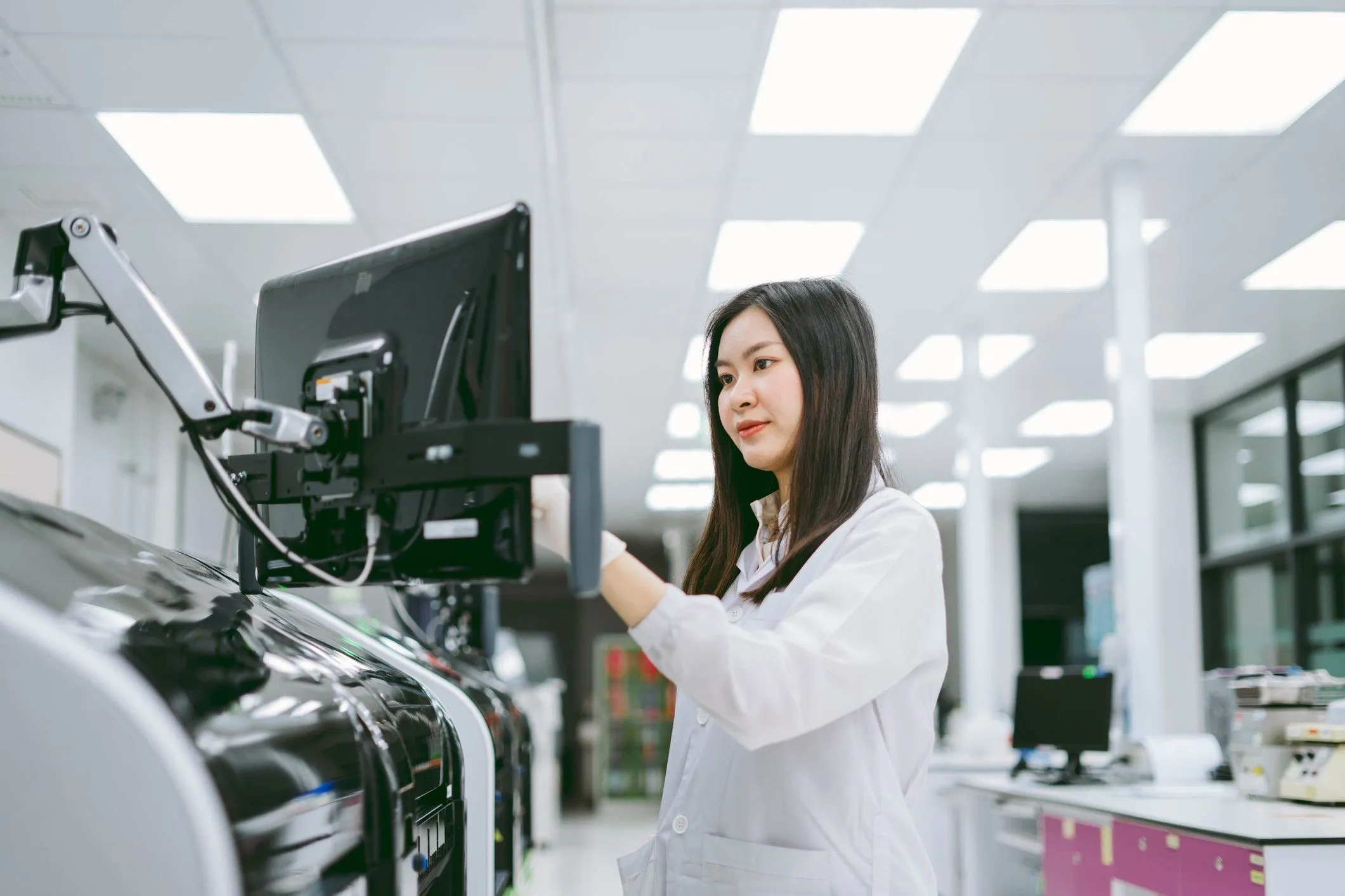 Lab Professional monitoring computer