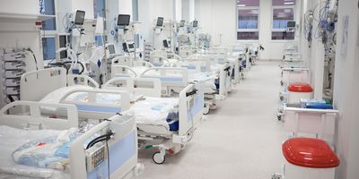 Empty, fully stocked emergency ward for accepting COVID-19 patients