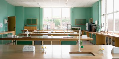 Photo of an empty high school science laboratory.