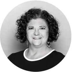 Photo portrait of TRACY WIEDER, MBA