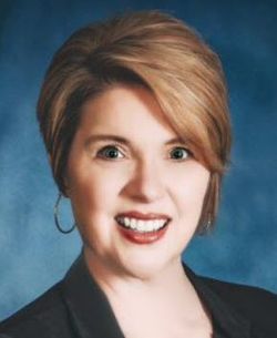 Photo portrait of Becky O’Neal