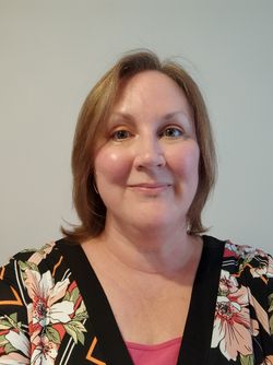 Photo portrait of Tracey Sainsbury