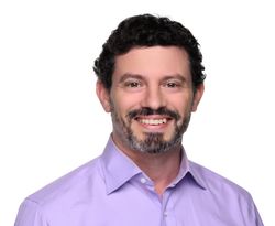 Photo portrait of Erez Na'aman