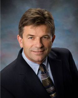 Photo portrait of Randy Yerden