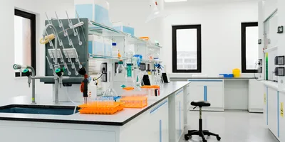 Laboratory setting focused on liquid biopsy research