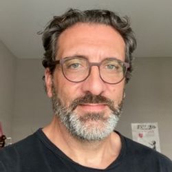 Photo portrait of Arnaud Reggiani