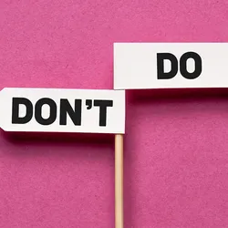 An illustration showing one sign that says ‘don’t’ pointing to the left, and one sign that says ‘do’ pointing to the right on a pink background.
