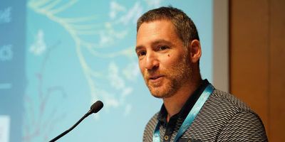 Photo of Dr. Manuel Irimia, coordinator of EvoMG.