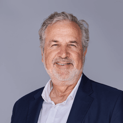 Photo portrait of Arnon Chait, PhD, MBA, CEO of Cleveland Diagnostics