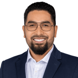 Photo portrait of David Arellano