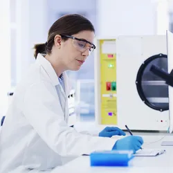 Novel NIH research shows beta-human papillomavirus can integrate into skin cell DNA and drive cutaneous squamous cell carcinoma in patients with defective T-cell immunity.