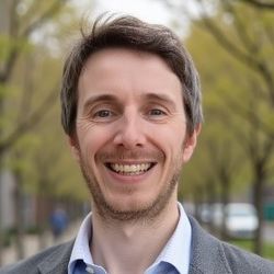 Photo portrait of Gavin Hershaw