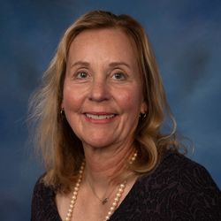 Photo portrait of Gail H. Vance, MD, FCAP