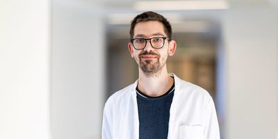 Biochemist and molecular biologist Gregor Dombrowsky is the lead author of the study published in Genome Medicine.